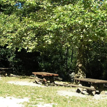 En Cevennes En Bordure De Riviere Pour Baignade, Clim Naturelle Mars (Gard)